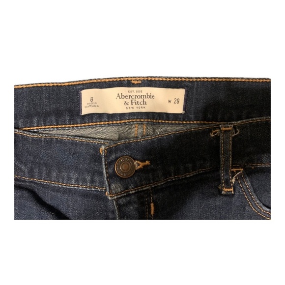 Abercrombie & Fitch-New York Sz 8 width 29 dark denim shorts. - Picture 4 of 8